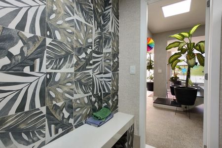 Casa de condomínio à venda com 315m², 4 quartos e 1 vagaBanheiro 2