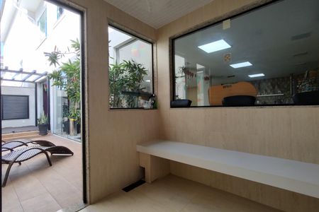 Casa de condomínio à venda com 315m², 4 quartos e 1 vagaSauna