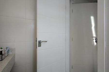 Casa de condomínio à venda com 315m², 4 quartos e 1 vagaBanheiro da Suíte 1