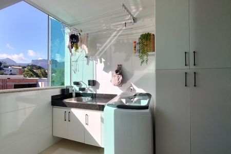 Casa de condomínio à venda com 315m², 4 quartos e 1 vagaÁrea de Serviço