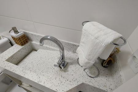 Casa de condomínio à venda com 315m², 4 quartos e 1 vagaBanheiro 1