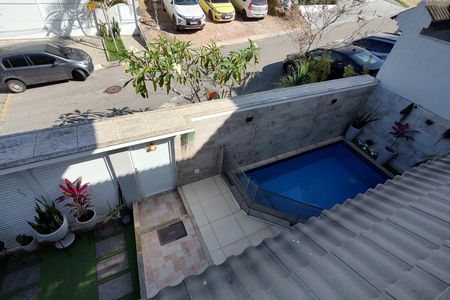 Casa de condomínio à venda com 315m², 4 quartos e 1 vagaPiscina