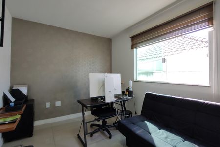 Casa de condomínio à venda com 315m², 4 quartos e 1 vagaQuarto 