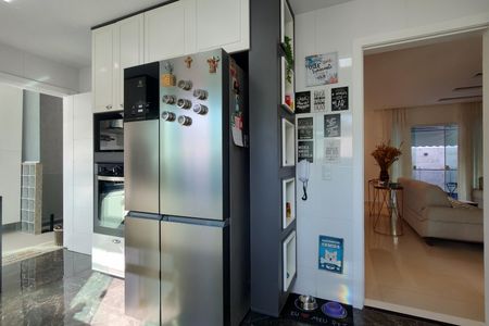 Casa de condomínio à venda com 315m², 4 quartos e 1 vagaCozinha 