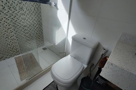 Casa de condomínio à venda com 315m², 4 quartos e 1 vagaBanheiro da Suíte 1