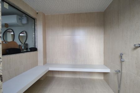 Casa de condomínio à venda com 315m², 4 quartos e 1 vagaSauna