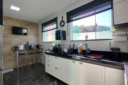 Casa de condomínio à venda com 315m², 4 quartos e 1 vagaCozinha 