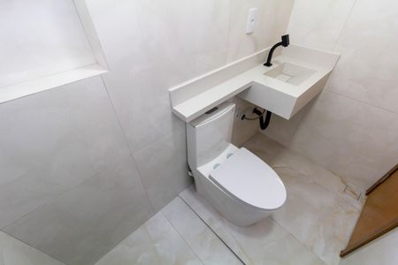 Casa à venda com 210m², 3 quartos e 5 vagasBanheiro da Suíte 3