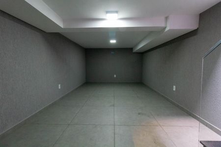 Casa à venda com 210m², 3 quartos e 5 vagasPorão