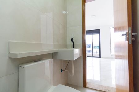 Casa à venda com 210m², 3 quartos e 5 vagasBanheiro da Suíte 1