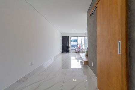 Casa à venda com 210m², 3 quartos e 5 vagasSala