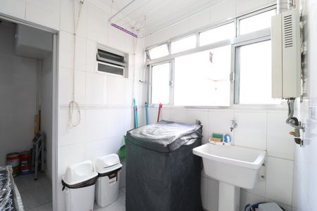 Apartamento à venda com 116m², 3 quartos e 1 vagaÁrea de Serviço