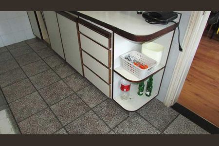 Apartamento à venda com 80m², 2 quartos e sem vaga