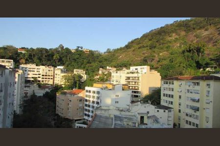 Apartamento à venda com 80m², 2 quartos e sem vaga