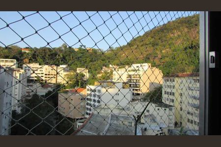 Apartamento à venda com 80m², 2 quartos e sem vaga