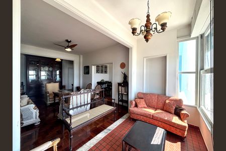 Apartamento à venda com 167m², 3 quartos e 1 vaga Apartamento à venda com 167m², 3 quartos e 1 vagaSala