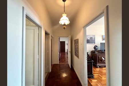 Apartamento à venda com 167m², 3 quartos e 1 vaga Apartamento à venda com 167m², 3 quartos e 1 vagaCorredor