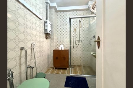 Apartamento à venda com 167m², 3 quartos e 1 vaga Apartamento à venda com 167m², 3 quartos e 1 vagaSuite