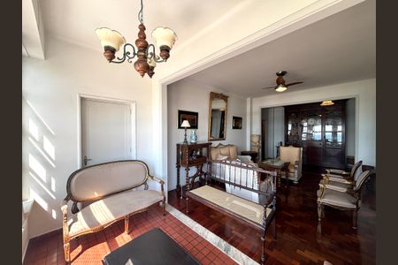 Apartamento à venda com 167m², 3 quartos e 1 vaga Apartamento à venda com 167m², 3 quartos e 1 vagaSala