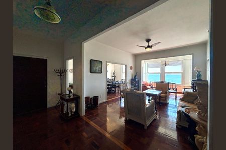 Apartamento à venda com 167m², 3 quartos e 1 vaga Apartamento à venda com 167m², 3 quartos e 1 vagaSala