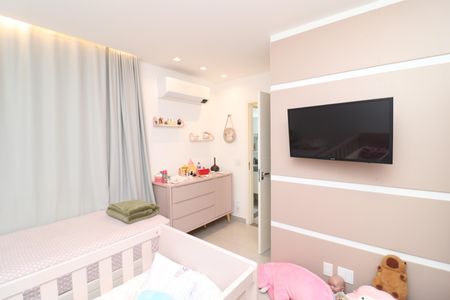 Casa de condomínio à venda com 186m², 4 quartos e 2 vagasQuarto 1