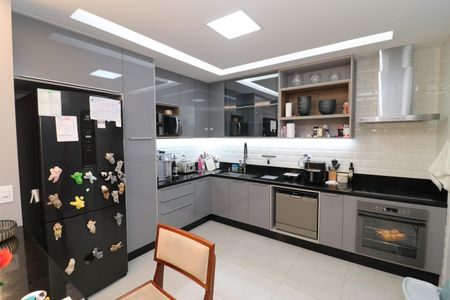 Casa de condomínio à venda com 186m², 4 quartos e 2 vagasCozinha