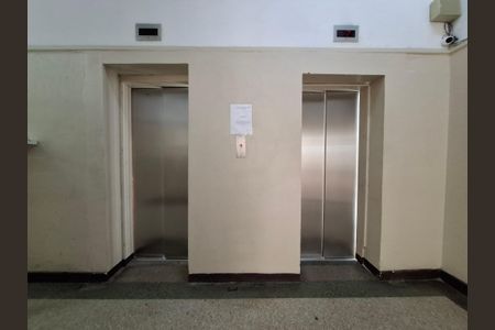 Apartamento à venda com 25m², 1 quarto e sem vagaElevadores 