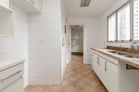Apartamento à venda com 157m², 4 quartos e 2 vagasCozinha