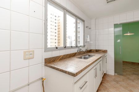 Apartamento à venda com 157m², 4 quartos e 2 vagasCozinha