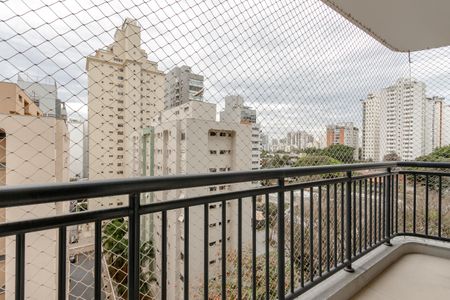 Apartamento à venda com 157m², 4 quartos e 2 vagasVaranda