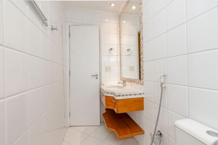 Apartamento à venda com 157m², 4 quartos e 2 vagasBanheiro
