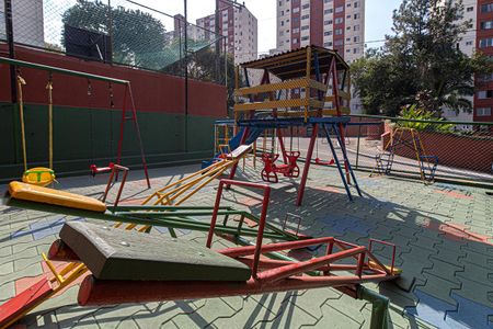 Apartamento à venda com 73m², 2 quartos e 1 vagaÁrea comum