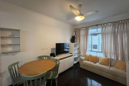 Sala de apartamento para alugar com 1 quarto, 63m² em Gonzaga, Santos