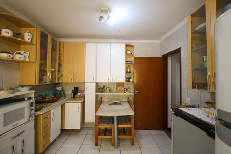 Casa para alugar com 250m², 3 quartos e 2 vagas Casa para alugar com 250m², 3 quartos e 2 vagasCozinha