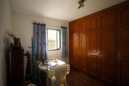 Casa para alugar com 250m², 3 quartos e 2 vagas Casa para alugar com 250m², 3 quartos e 2 vagasQuarto 1