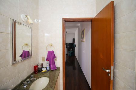 Casa para alugar com 250m², 3 quartos e 2 vagas Casa para alugar com 250m², 3 quartos e 2 vagasBanheiro