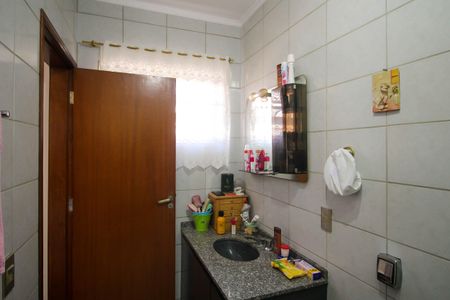 Casa para alugar com 250m², 3 quartos e 2 vagas Casa para alugar com 250m², 3 quartos e 2 vagasBanheiro da Suíte