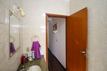 Casa para alugar com 250m², 3 quartos e 2 vagas Casa para alugar com 250m², 3 quartos e 2 vagasBanheiro