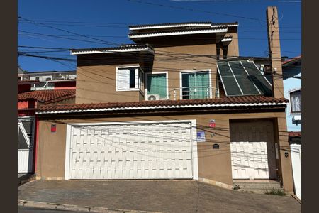 Casa à venda com 280m², 3 quartos e 6 vagasFachada