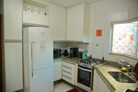 Casa à venda com 280m², 3 quartos e 6 vagasCozinha