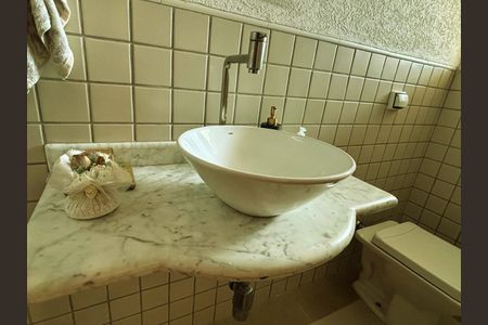 Casa à venda com 280m², 3 quartos e 6 vagasLavabo