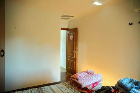 Casa à venda com 280m², 3 quartos e 6 vagasSuíte 3