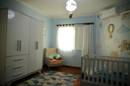 Casa à venda com 280m², 3 quartos e 6 vagasSuíte 1