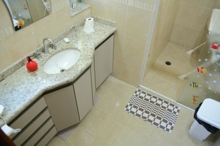 Casa à venda com 280m², 3 quartos e 6 vagasBanheiro Suíte 1