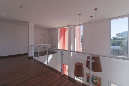 Casa à venda com 1000m², 6 quartos e NaN vagasCorredor