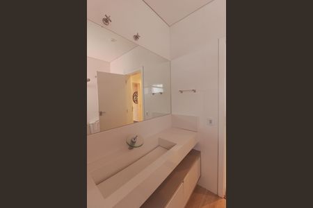 Casa à venda com 1000m², 6 quartos e NaN vagasBanheiro da Suíte 6