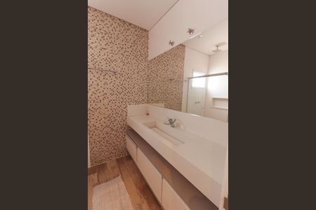 Casa à venda com 1000m², 6 quartos e NaN vagasBanheiro da Suíte 6