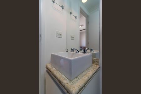 Apartamento à venda com 50m², 2 quartos e 1 vaga Apartamento à venda com 50m², 2 quartos e 1 vagaBanheiro Social