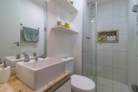 Apartamento à venda com 50m², 2 quartos e 1 vaga Apartamento à venda com 50m², 2 quartos e 1 vagaBanheiro Social