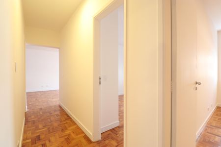 Apartamento à venda com 125m², 3 quartos e 2 vagasCorredor